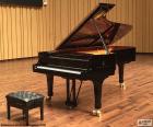 Grnad пианино — это тип фортепиано, в котором строки и поле резонанса находится в горизонтальном положении